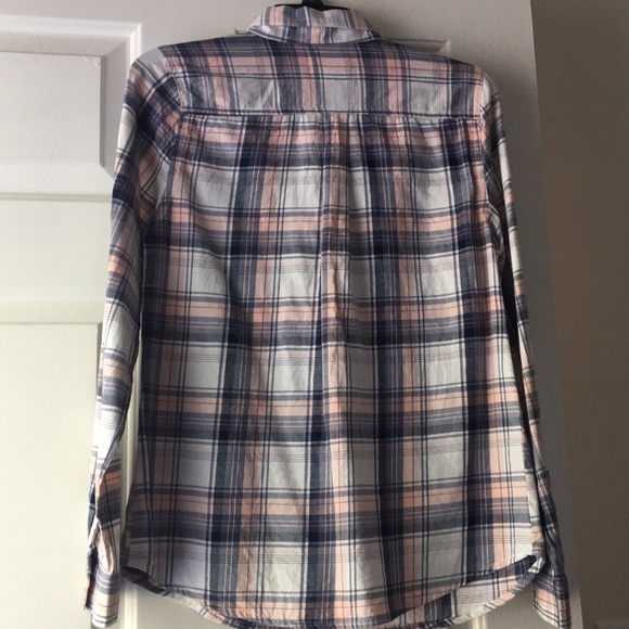 Old navy button down - Picture 2 of 2